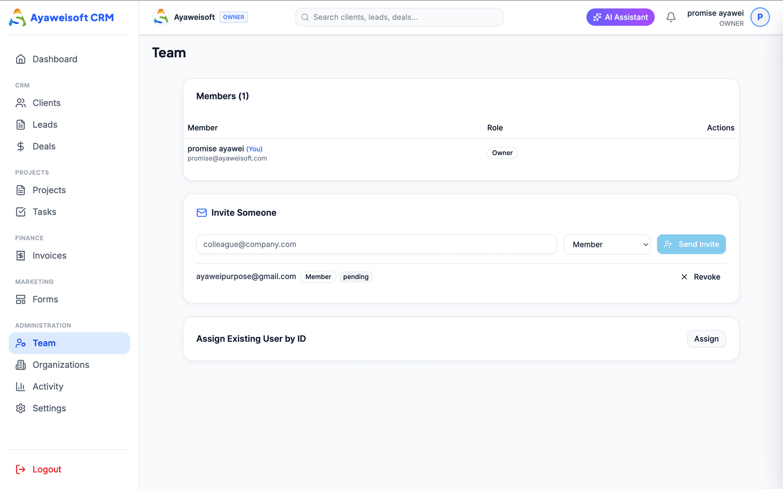 Team invite screen in Ayaweisoft CRM